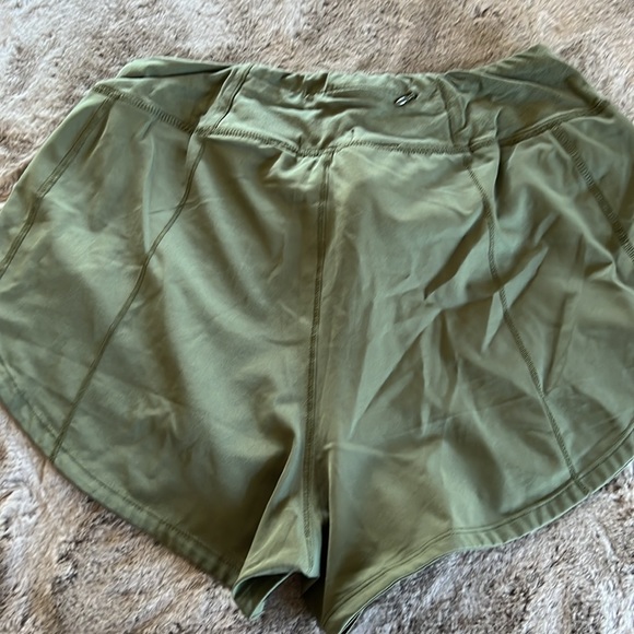 Tasc running shorts - Picture 2 of 4
